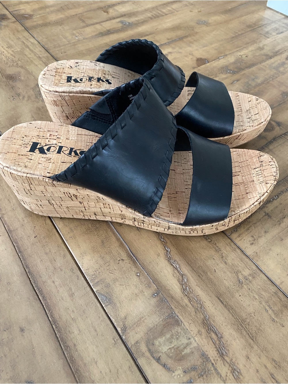 Korks Kendri Black Leather Cork Wedge Sandals